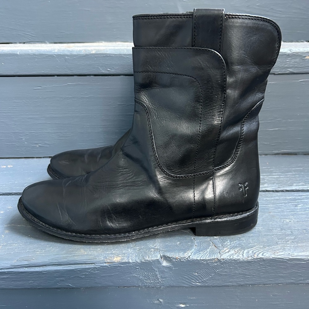 FRYE Paige Short Riding Boot - Picture 12 of 13